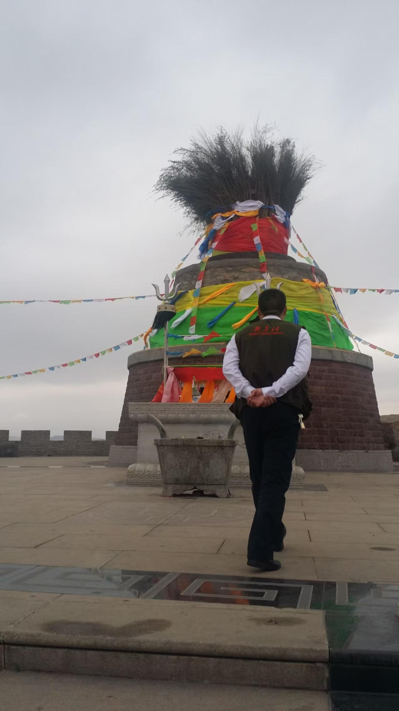 在时代浪潮中掌舵的传媒精英——记省报编辑部主任黄甫的行业突破与责任担当(图2)